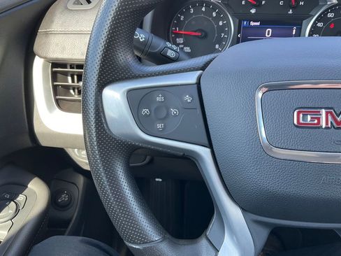 Used 2023 GMC Terrain SLE w/ Driver Convenience Package AWD/4WD image 5