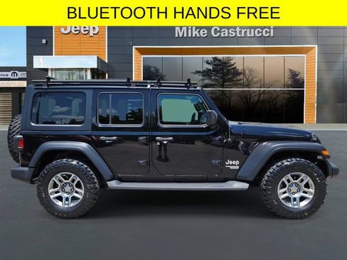 Used 2019 Jeep Wrangler Unlimited Sport S AWD/4WD image 3