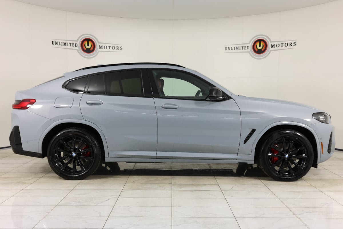 Used 2024 BMW X4 M40i w/ Premium Package AWD/4WD image 2