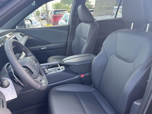 New 2026 Lexus TX 350 AWD image 10