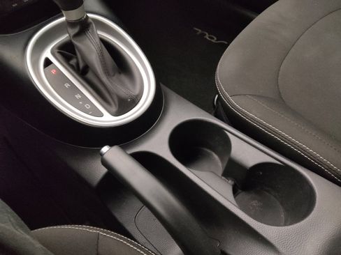 Used 2018 Kia Soul image 26