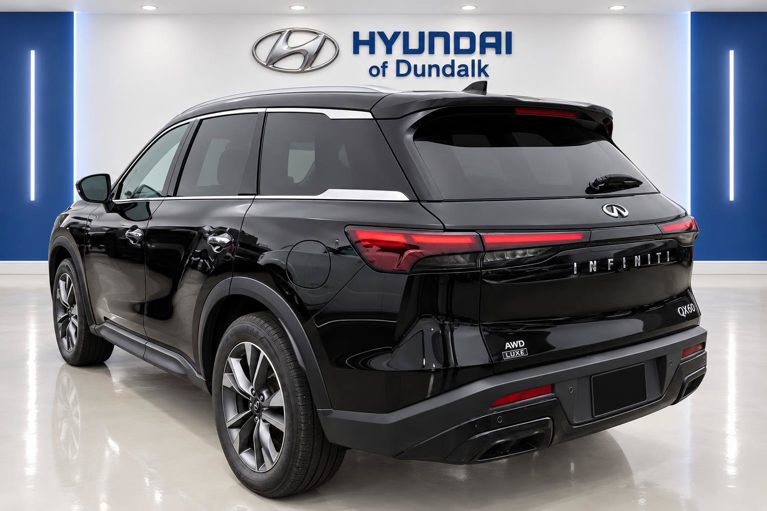 Used 2024 INFINITI QX60 Luxe AWD/4WD image 2