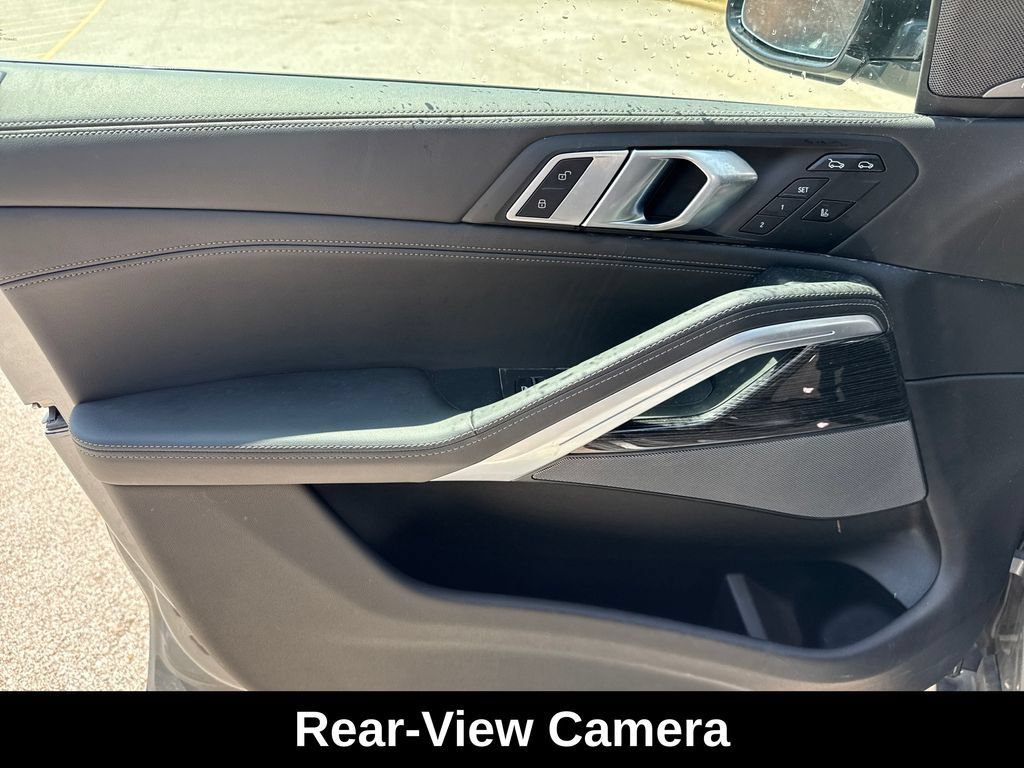Used 2026 BMW X6 xDrive40i AWD/4WD image 15