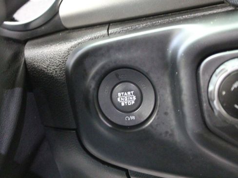 Used 2020 Jeep Wrangler Sport AWD/4WD image 13