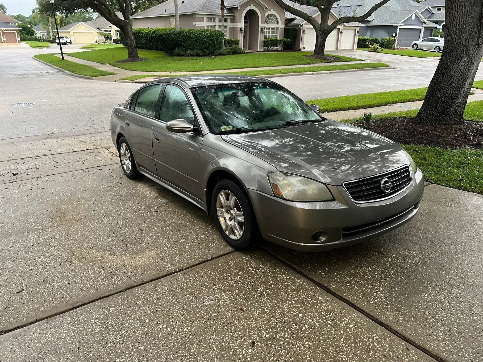 Used 2005 Nissan Altima 2.5 S w/ (S02) Side Airbags Pkg FWD image 2