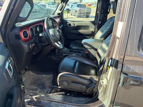 Used 2020 Jeep Gladiator Rubicon w/ Dual Top Group AWD/4WD image 13