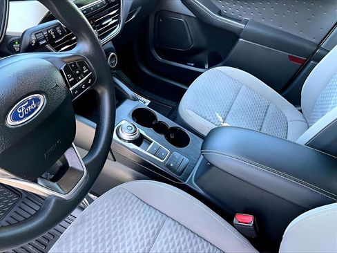 Used 2020 Ford Escape SE FWD image 21