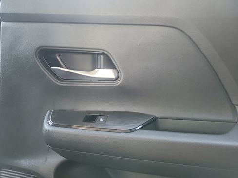 Certified 2025 Nissan Kicks SV FWD image 22