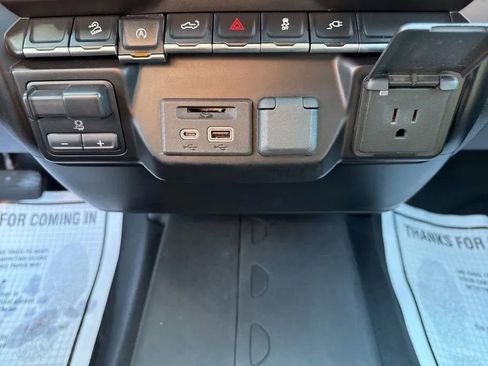 Used 2021 Chevrolet Silverado 1500 LT w/ True North Edition Plus image 25