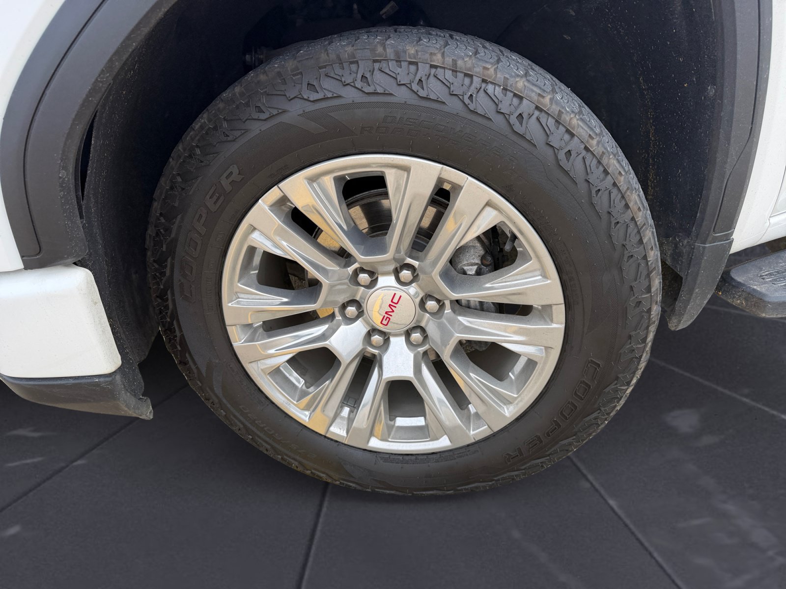 Used 2023 GMC Sierra 1500 Denali AWD/4WD image 14
