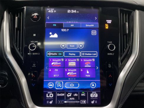 Used 2022 Subaru Outback Limited image 16