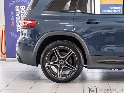 Used 2021 Mercedes-Benz GLB 250 4MATIC image 10