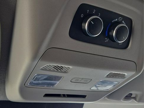 Used 2023 Ford Transit 350 XLT image 26