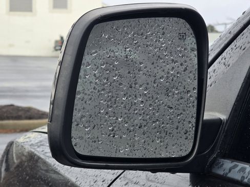 Used 2019 Dodge Durango SXT image 21