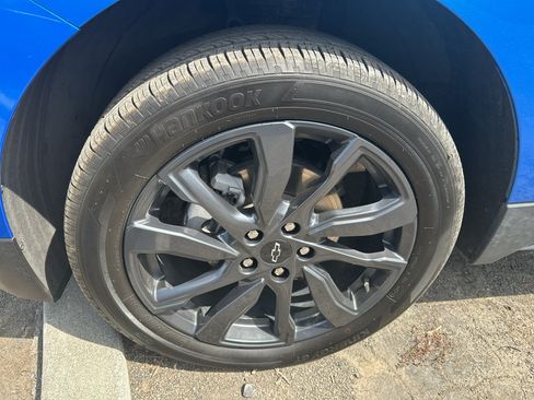 Used 2024 Chevrolet Equinox RS w/ RS Leather Package AWD/4WD image 10