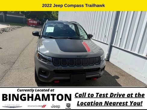 Used 2022 Jeep Compass Trailhawk w/ Trailhawk Elite Group AWD/4WD image 3