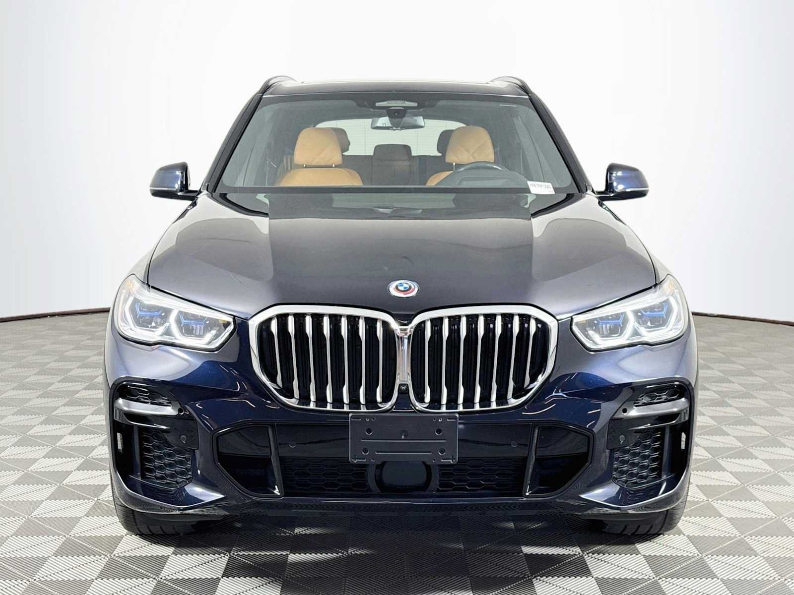 Used 2023 BMW X5 xDrive45e w/ Executive Package AWD/4WD image 2
