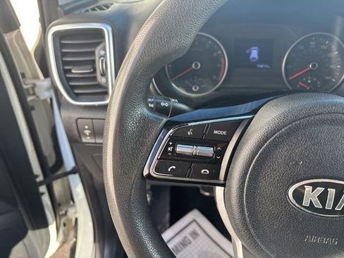 Used 2021 Kia Sportage LX image 17