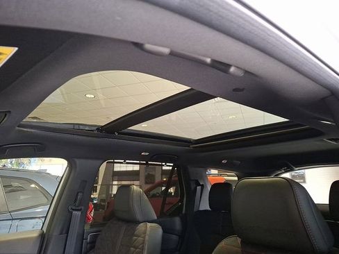 New 2026 Honda Pilot Black Edition image 9