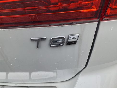 New 2025 Volvo XC60 T8 Core w/ Protection Package Premier image 6