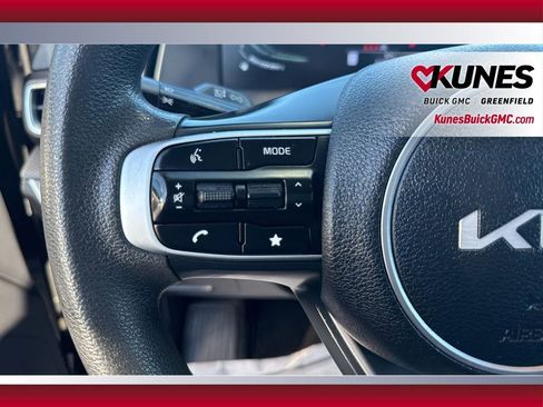 Used 2024 Kia Sportage LX FWD image 16
