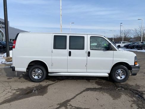 Used 2024 Chevrolet Express 2500 w/ Driver Convenience Package image 2