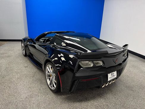 Used 2019 Chevrolet Corvette Z06 RWD image 13