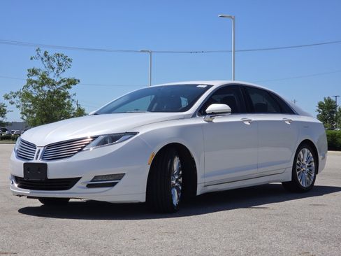 Used 2013 Lincoln MKZ FWD image 13
