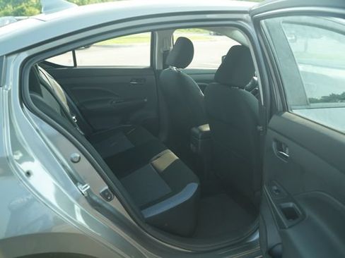 Used 2025 Nissan Versa SV FWD image 22