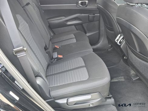 Certified 2026 Kia Sorento LX FWD image 16