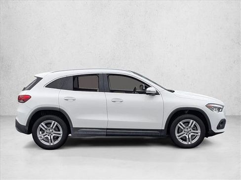 Used 2021 Mercedes-Benz GLA 250 image 4