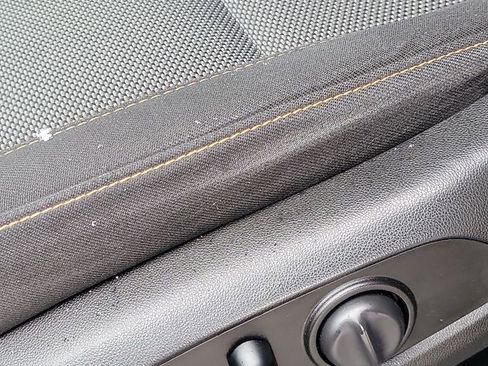 Certified 2021 Chevrolet Traverse LT image 7