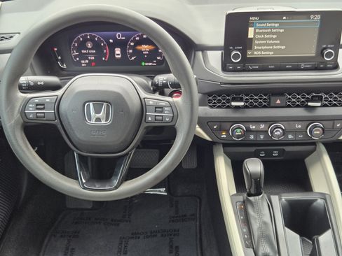 Used 2023 Honda Accord EX image 24