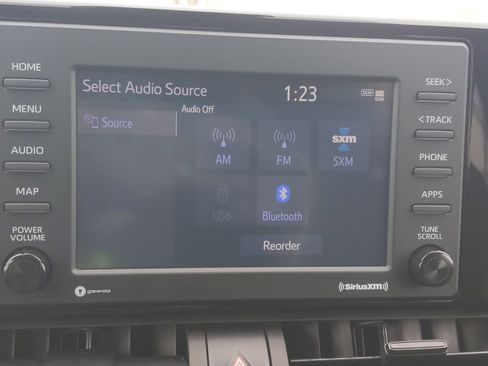 Used 2022 Toyota RAV4 SE image 23