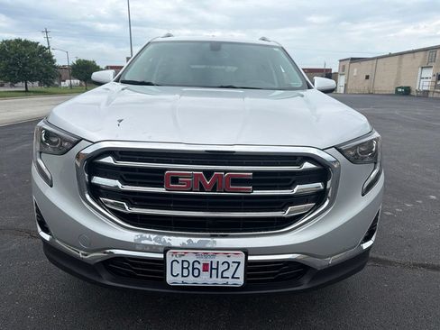 Used 2019 GMC Terrain SLT w/ Preferred Package AWD/4WD image 2