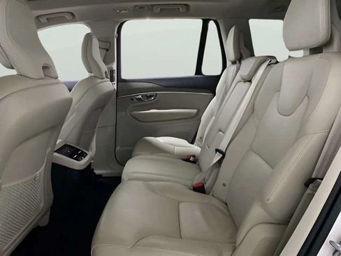 Used 2024 Volvo XC90 B6 Core AWD/4WD image 23