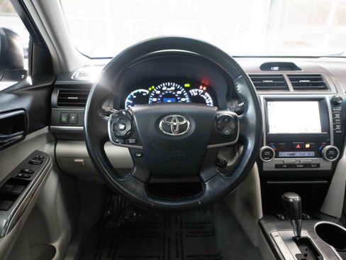 Used 2012 Toyota Camry XLE image 21