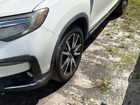 Used 2019 Honda Pilot Touring image 6