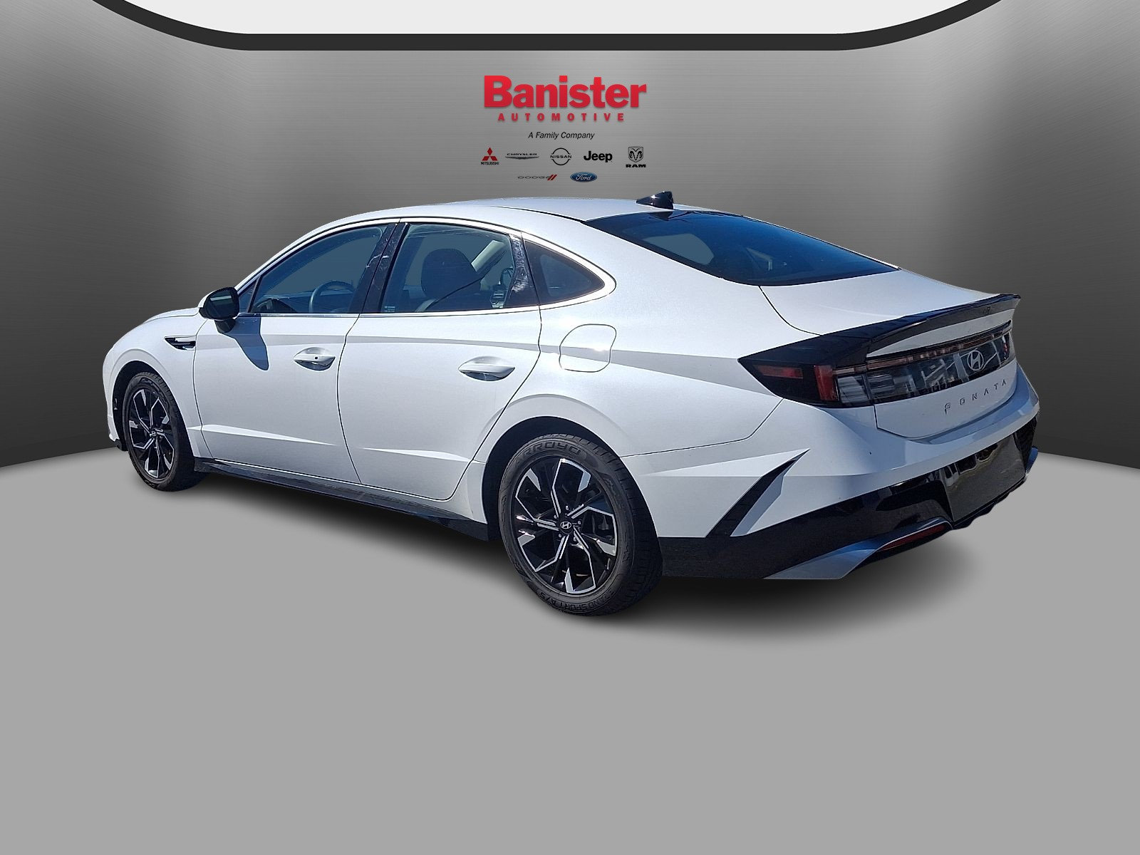 Used 2025 Hyundai Sonata SEL FWD image 6