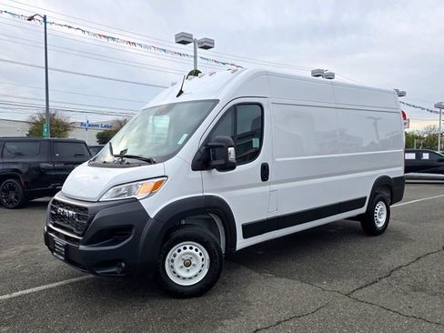 Used 2025 RAM ProMaster 2500 w/ Storage Group image 3