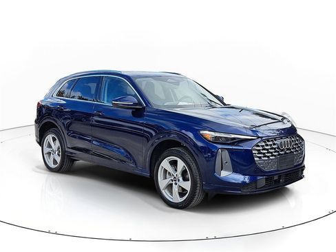 New 2025 Audi Q5 2.0T Premium Plus image 1