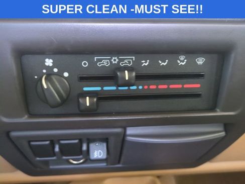 Used 1998 Jeep Wrangler Sahara image 22