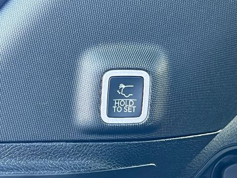 New 2025 Jeep Grand Cherokee Limited w/ Black Appearance Package image 41