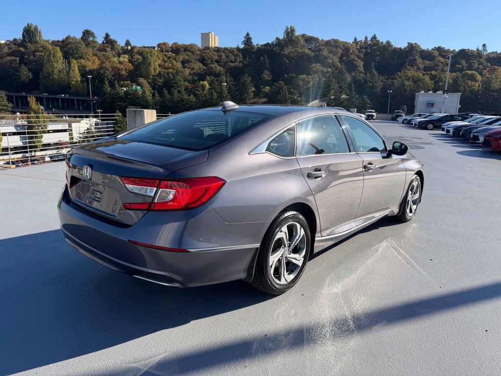Used 2018 Honda Accord EX image 3