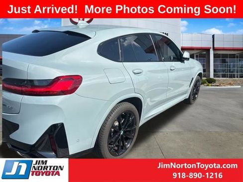 Used 2024 BMW X4 xDrive30i w/ Premium Package AWD/4WD image 5