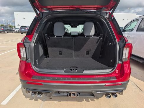 Used 2025 Ford Explorer ST AWD/4WD image 29