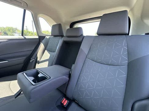 Used 2023 Toyota RAV4 XLE w/ Convenience Package AWD/4WD image 17