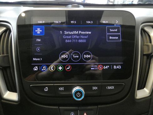 Used 2024 Chevrolet Malibu LT FWD image 11