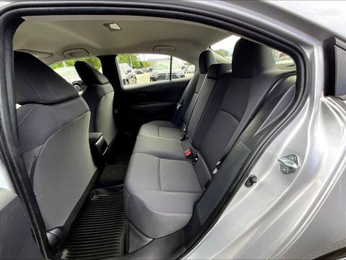 Used 2022 Toyota Corolla LE image 15