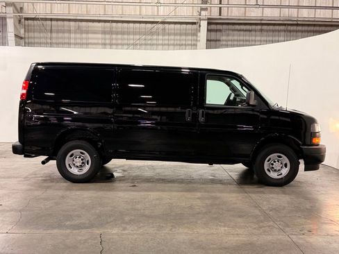 New 2025 Chevrolet Express 2500 w/ Communications Package image 9
